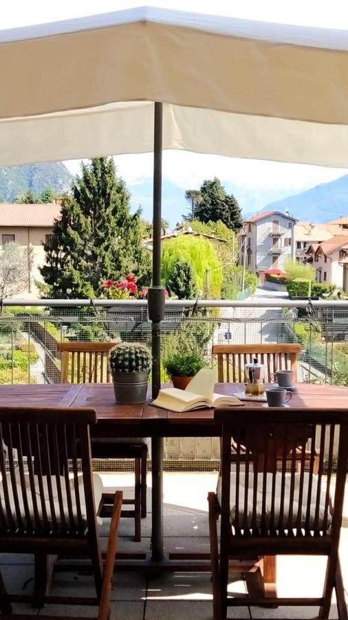 Appartamento La Terrazza Di Dora เมนาจโจ ภายนอก รูปภาพ