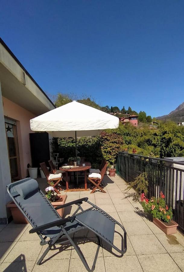 Appartamento La Terrazza Di Dora เมนาจโจ ภายนอก รูปภาพ